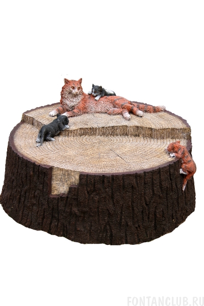 Декоративная крышка на люк Кошка с котятами на пне, 95*95*40см.